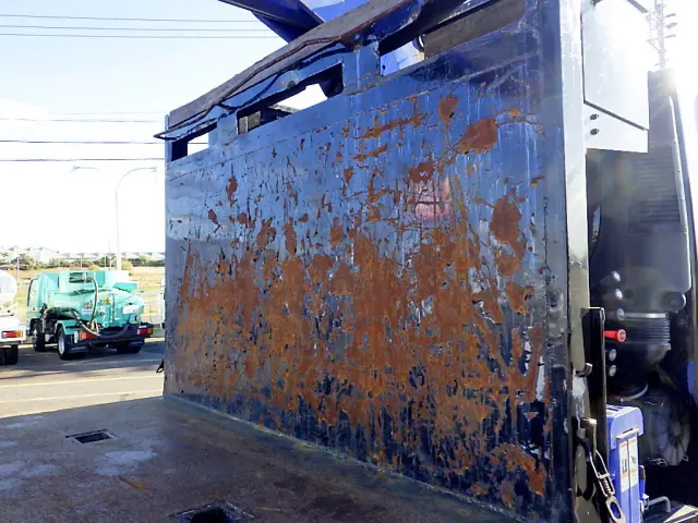 いすゞ フォワード 2RG-FTR90U2(2WD)の写真9