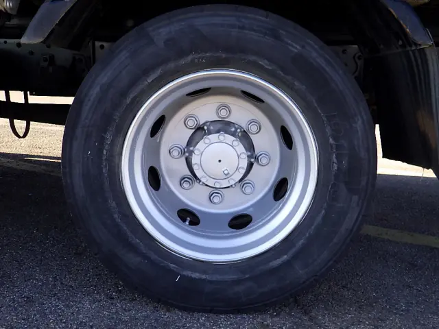 いすゞ フォワード 2RG-FTR90U2(2WD)の写真28