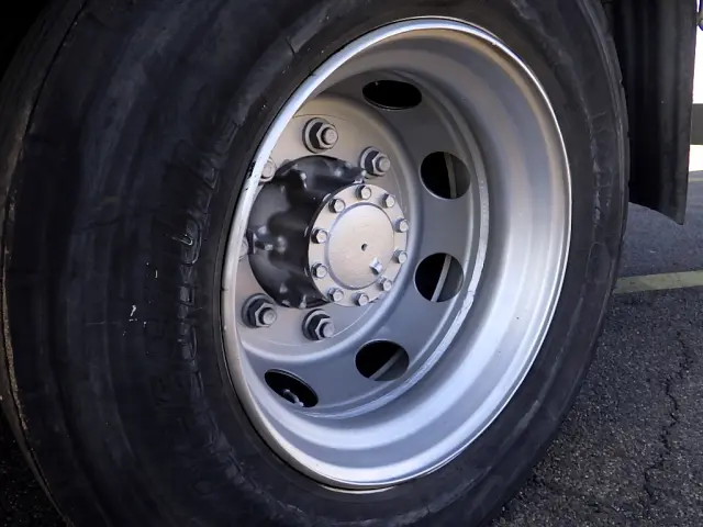 いすゞ フォワード 2RG-FTR90U2(2WD)の写真29