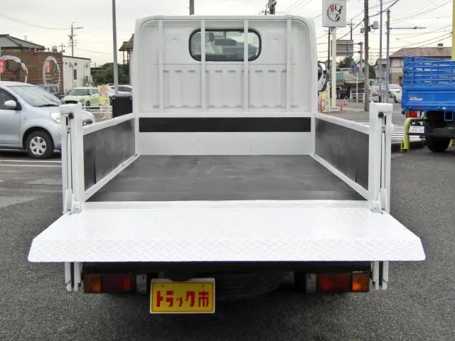荷台内面はこんな感じ♪|日産 アトラス CBF-SQ2F24(2WD)の写真6