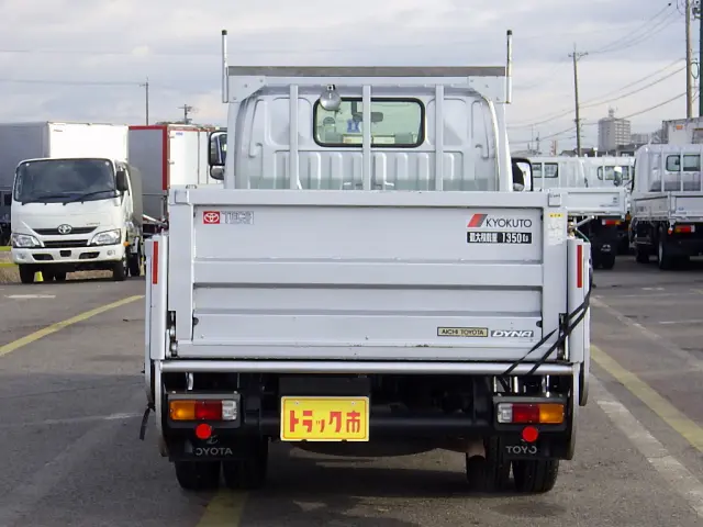 トヨタ ダイナ LDF-KDY231(2WD)の写真6