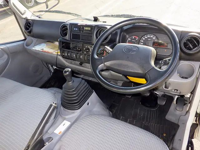 日野 デュトロ TKG-XZU675(4WD)の写真16