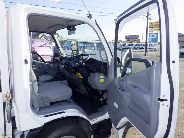 日野 デュトロ TKG-XZU675(4WD)の写真46