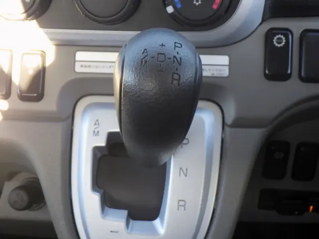 三菱 キャンター TPG-FED90(2WD)の写真13