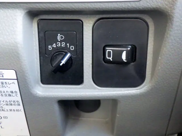 三菱 キャンター TPG-FED90(2WD)の写真16