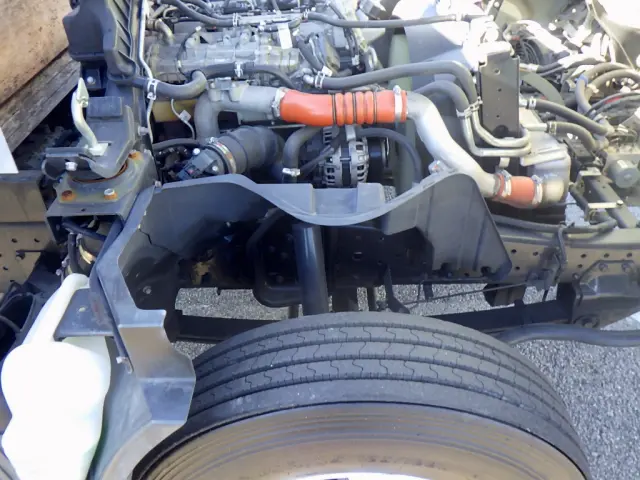 三菱 キャンター TPG-FED90(2WD)の写真24
