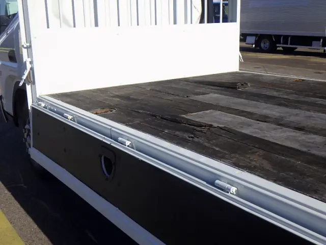 三菱 キャンター TPG-FED90(2WD)の写真31