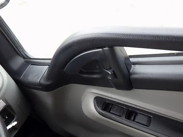 三菱 キャンター 2PG-FEAV0(2WD)の写真23