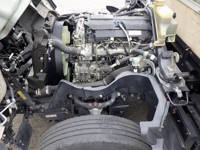 三菱 キャンター 2PG-FEAV0(2WD)の写真32