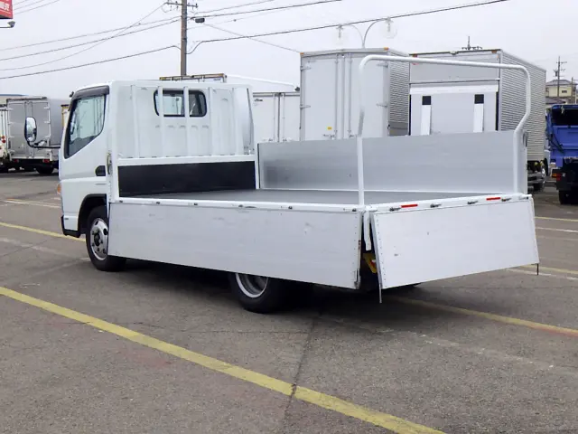 三菱 キャンター 2PG-FEAV0(2WD)の写真39