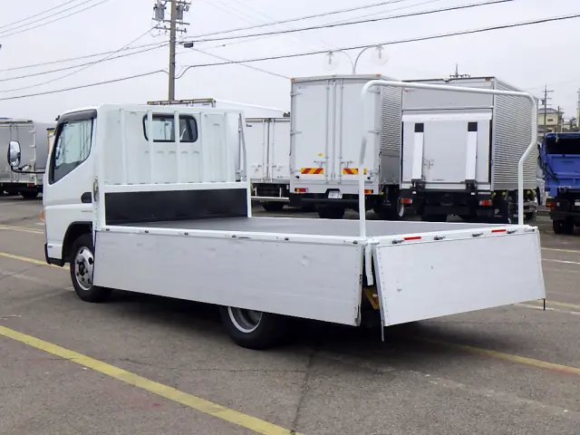 三菱 キャンター 2PG-FEAV0(2WD)の写真40