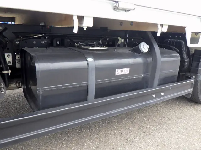 三菱 キャンター 2PG-FEAV0(2WD)の写真46