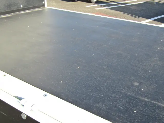 ね？キレイでしょう？！|三菱 キャンター 2RG-FBA20(2WD)の写真10