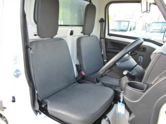 ダイハツ ハイゼットトラック EBD-S500P(2WD)の写真21