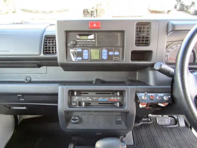 ダイハツ ハイゼットトラック EBD-S500P(2WD)の写真23