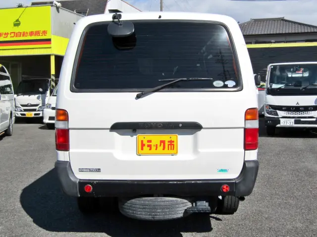 「人の目に触れさせない大切なもの」を運ぶニーズに適しており、現金輸送車、消防車、警察関係車両にも多く採用された超実用派モデル!!|トヨタ ダイナ TKG-XZC605V(2WD)の写真6