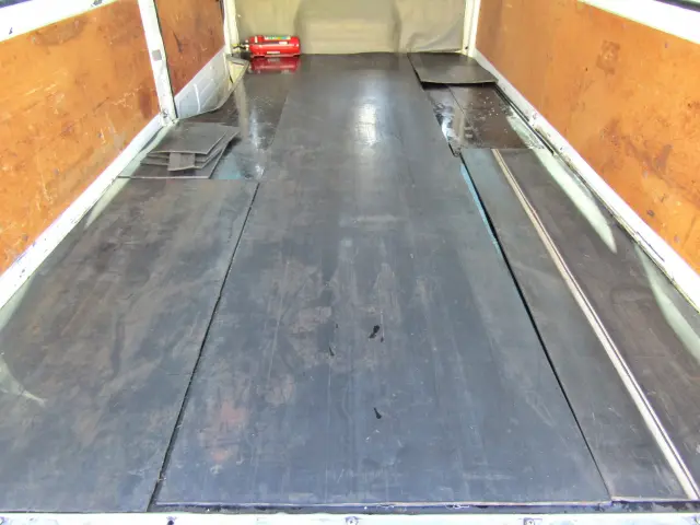 トヨタ ダイナ TKG-XZC605V(2WD)の写真10