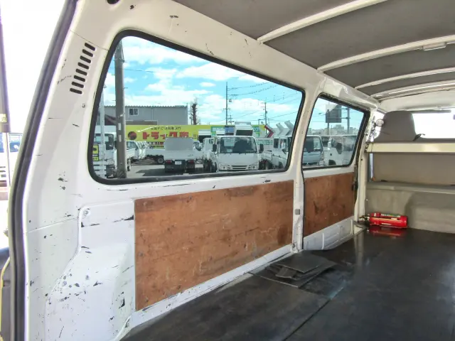 荷台内面左側|トヨタ ダイナ TKG-XZC605V(2WD)の写真11