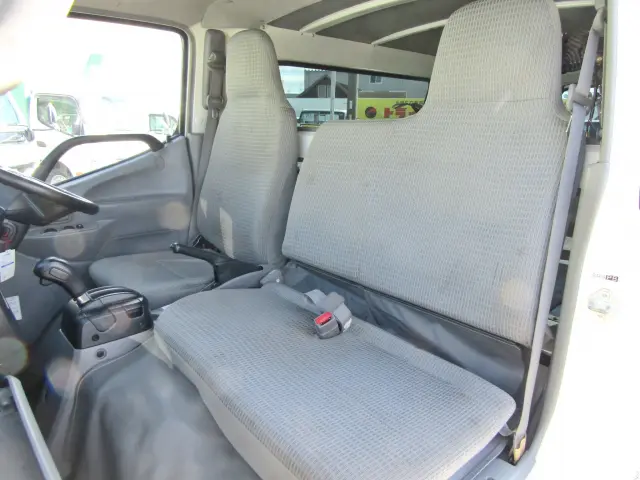 トヨタ ダイナ TKG-XZC605V(2WD)の写真16