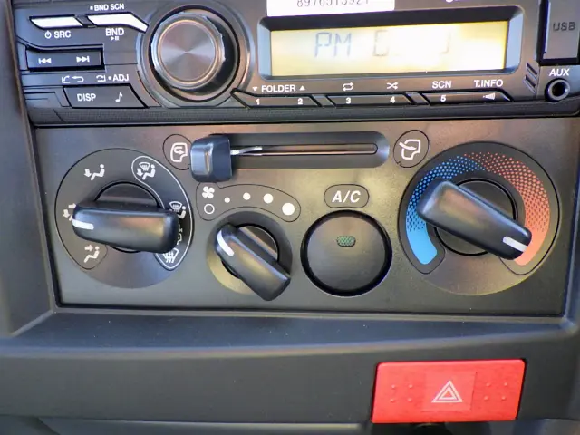 日産 アトラス 2RG-AHR88A(2WD)の写真20