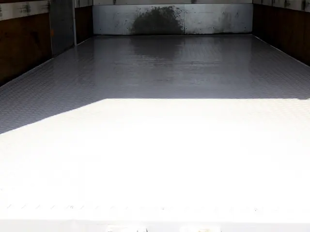 三菱 キャンター 2RG-FEB90(2WD)の写真11