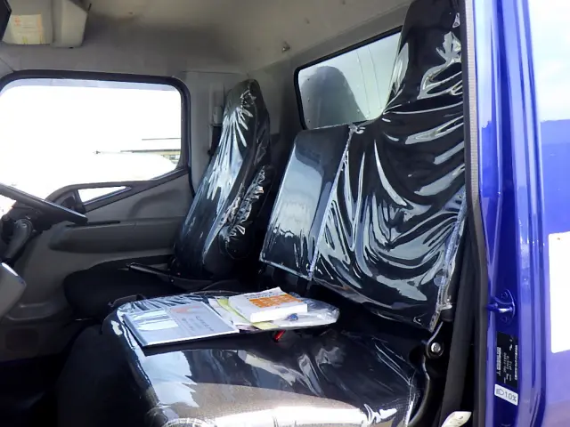 三菱 キャンター 2RG-FEB90(2WD)の写真12