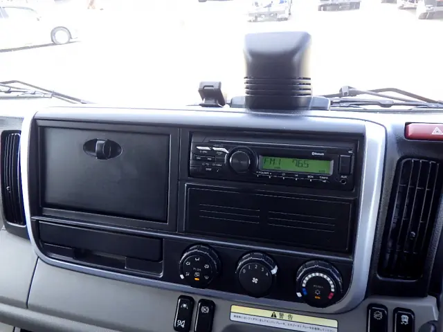 三菱 キャンター 2RG-FEB90(2WD)の写真17