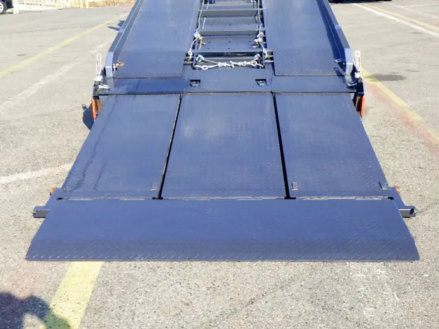 いすゞ エルフ 2RG-NPR88YN(2WD)の写真9