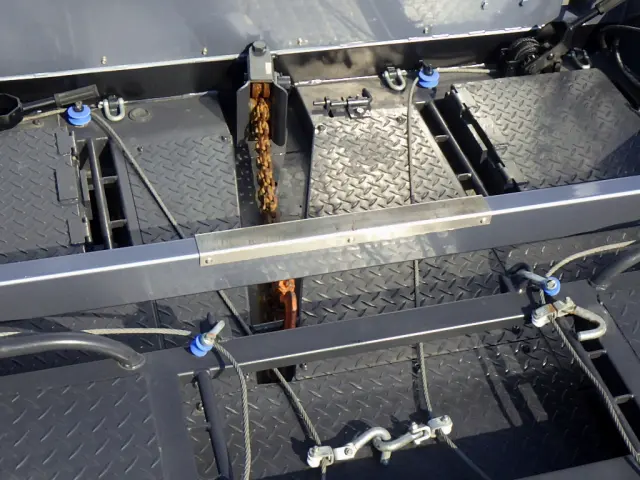 いすゞ エルフ 2RG-NPR88YN(2WD)の写真36