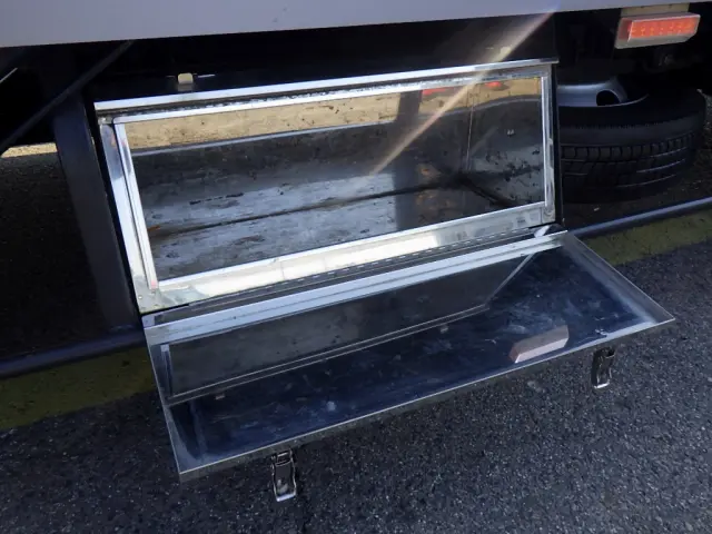 いすゞ エルフ 2RG-NPR88YN(2WD)の写真42