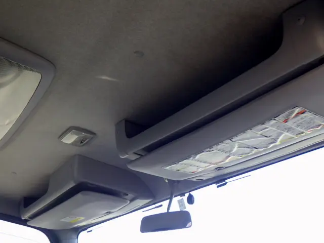 いすゞ エルフ 2RG-NPR88YN(2WD)の写真44