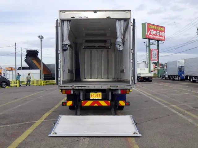 いすゞ エルフ TPG-NPR85AN(2WD)の写真7