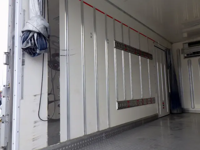 いすゞ エルフ TPG-NPR85AN(2WD)の写真10