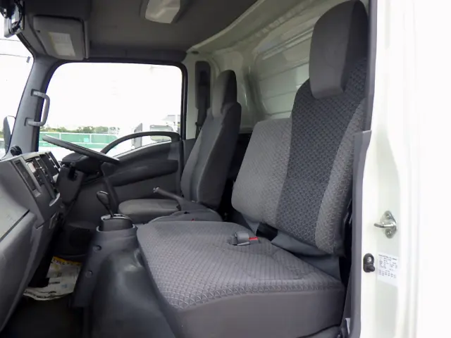 いすゞ エルフ TPG-NPR85AN(2WD)の写真19