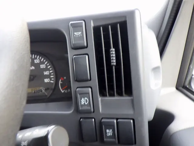 いすゞ エルフ TPG-NPR85AN(2WD)の写真29
