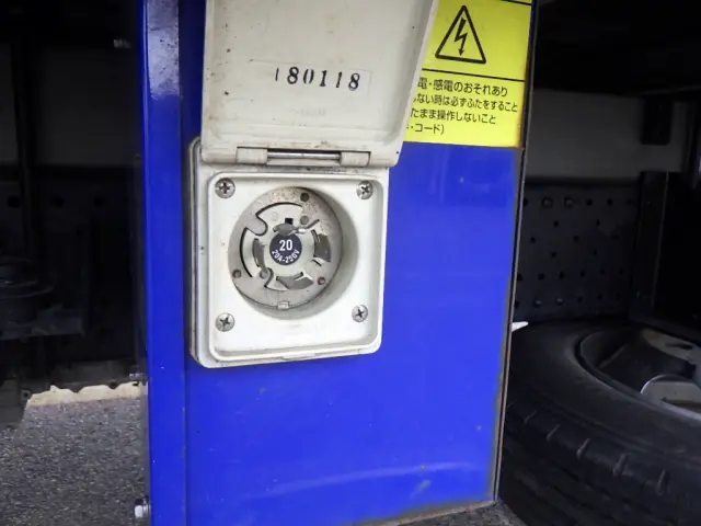 いすゞ エルフ TPG-NPR85AN(2WD)の写真48