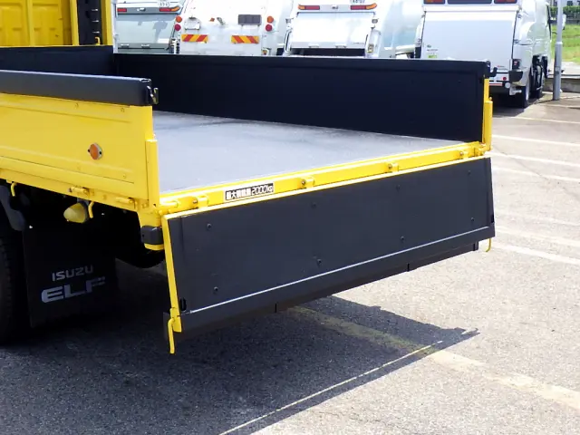いすゞ エルフ TKG-NPR85AR(2WD)の写真34