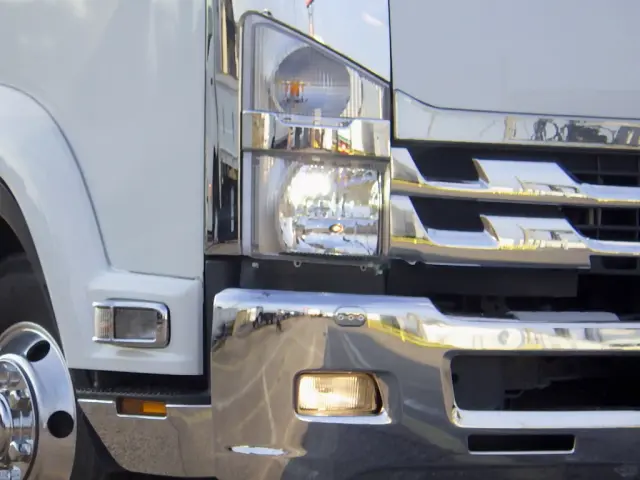 いすゞ フォワード 2PG-FRR90S2(2WD)の写真3