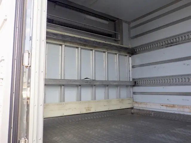 いすゞ フォワード 2PG-FRR90S2(2WD)の写真35