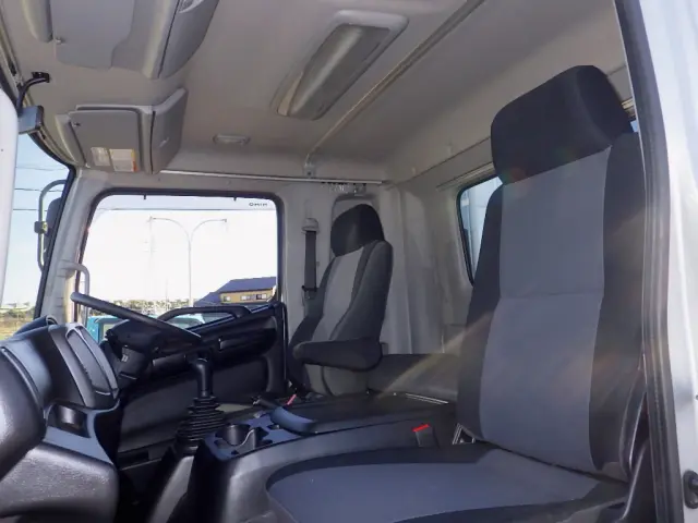 日野 レンジャー LKG-FE7JEAA(2WD)の写真12