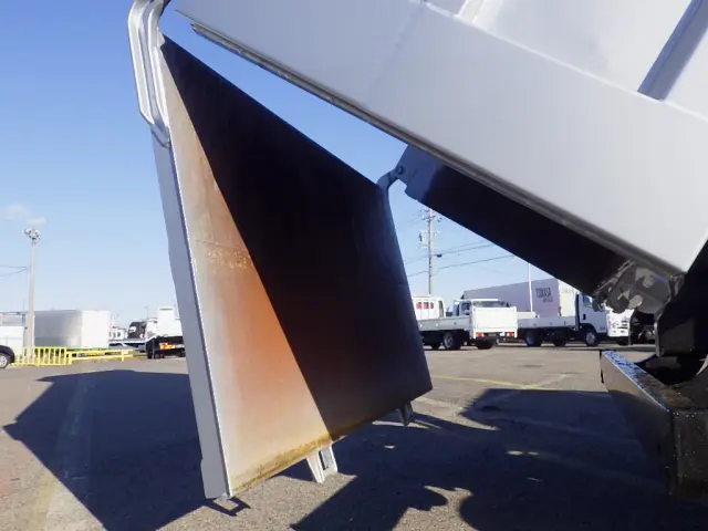 日野 レンジャー LKG-FE7JEAA(2WD)の写真31