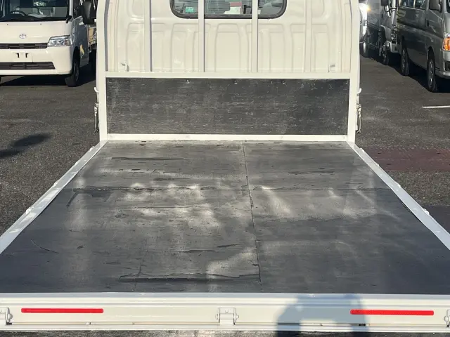 いすゞ エルフ TPG-NJR85A(2WD)の写真8