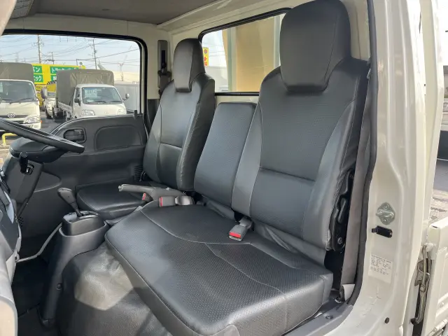 いすゞ エルフ TPG-NJR85A(2WD)の写真14