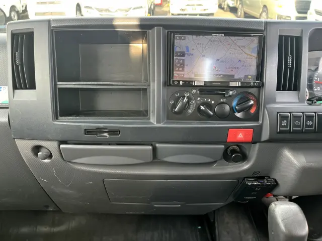 いすゞ エルフ TPG-NJR85A(2WD)の写真17
