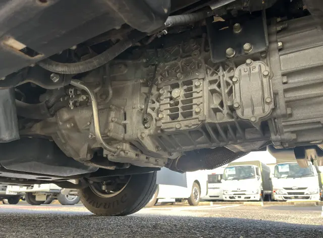 いすゞ エルフ TPG-NJR85A(2WD)の写真34