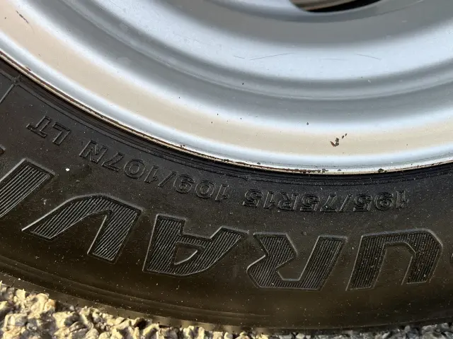 いすゞ エルフ TPG-NJR85A(2WD)の写真40