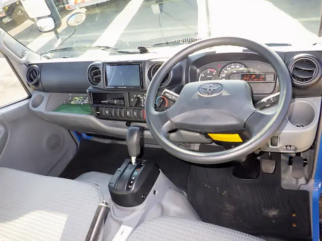 トヨタ トヨエース TKG-XZU645(2WD)の写真13