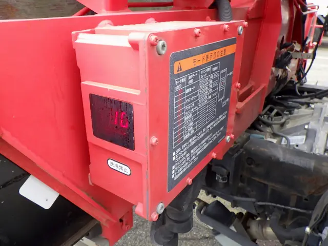 いすゞ エルフ TPG-NKR85R(2WD)の写真15