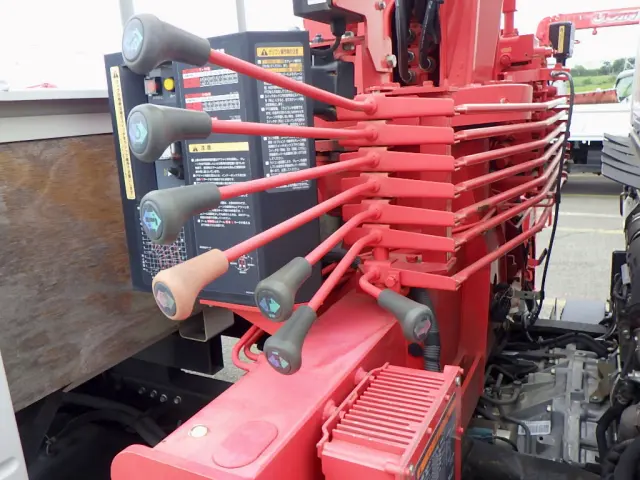 いすゞ エルフ TPG-NKR85R(2WD)の写真17