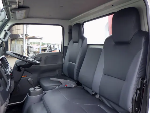 いすゞ エルフ TPG-NKR85R(2WD)の写真21